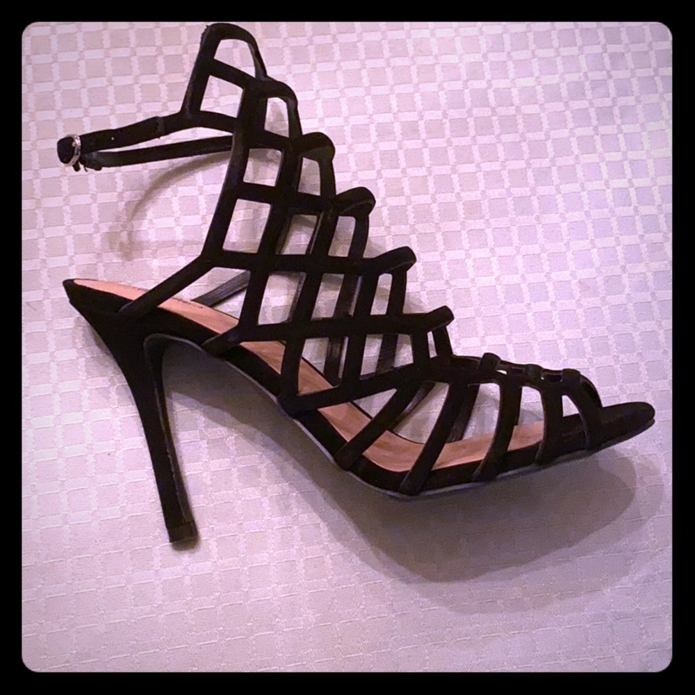 Kylea- Black heeled sandal